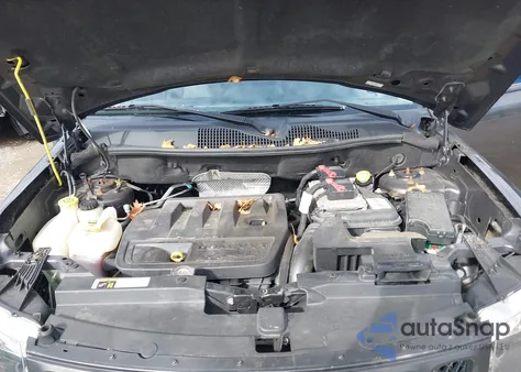 2017 Jeep Compass Sport 4X4 из США, поврежденный, VIN 1C4NJDBB7HD105745